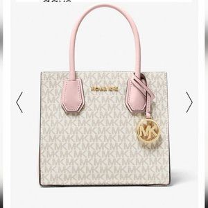 Michael Kors Messenger bag